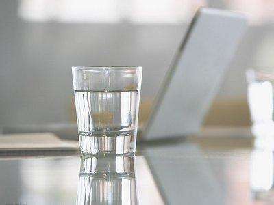 溫白開水 溫白開水