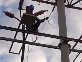 康高特Ronaldo高能量<a href='http://www.yspmgs.com/Ppzq/ersted.html'>電纜故障定位儀</a> 現(xiàn)場準(zhǔn)確檢測35kv電纜故障點(diǎn) 康高特Ronaldo高能量<a href='http://www.yspmgs.com/Ppzq/ersted.html'>電纜故障定位儀</a> 現(xiàn)場準(zhǔn)確檢測35kv電纜故障點(diǎn)