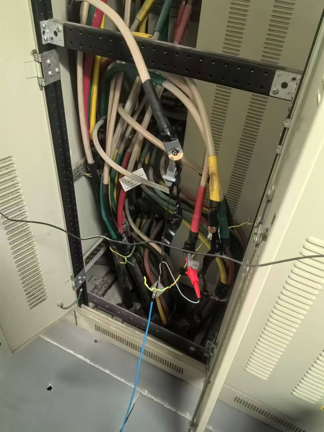 電纜故障檢測(cè)現(xiàn)場(chǎng) 電纜故障檢測(cè)現(xiàn)場(chǎng)